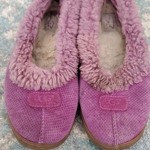 Ugg slippers size 8 lounge shoes purple